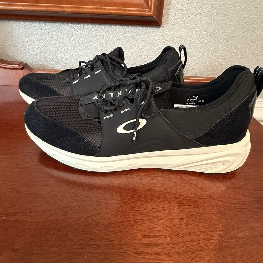 Oakley DRY OS LX Men's Sneakers Black/White Size 12 US [F0F100597] Running